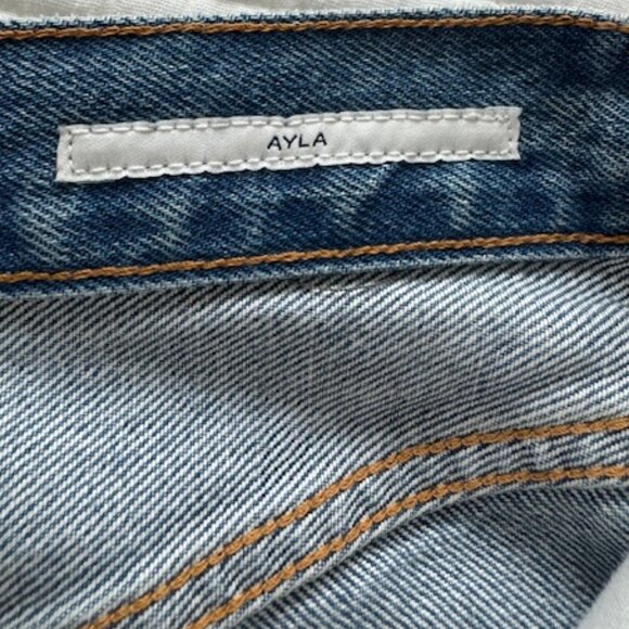 (Citizens of Humanity) Ayla Raw Hem Crop Jeans in Doheny - Picture 11 of 12